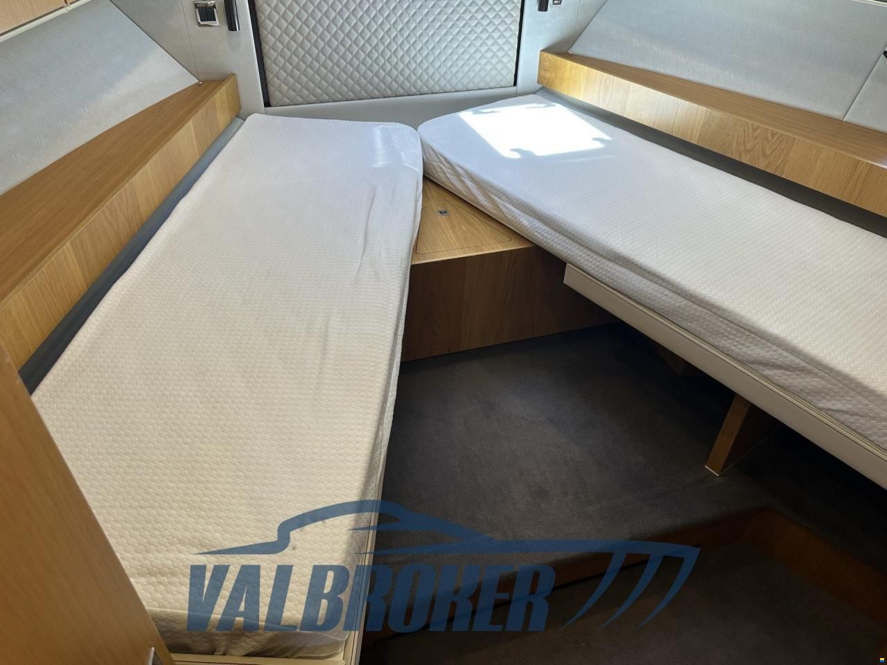 Fairline SQUADRON 48