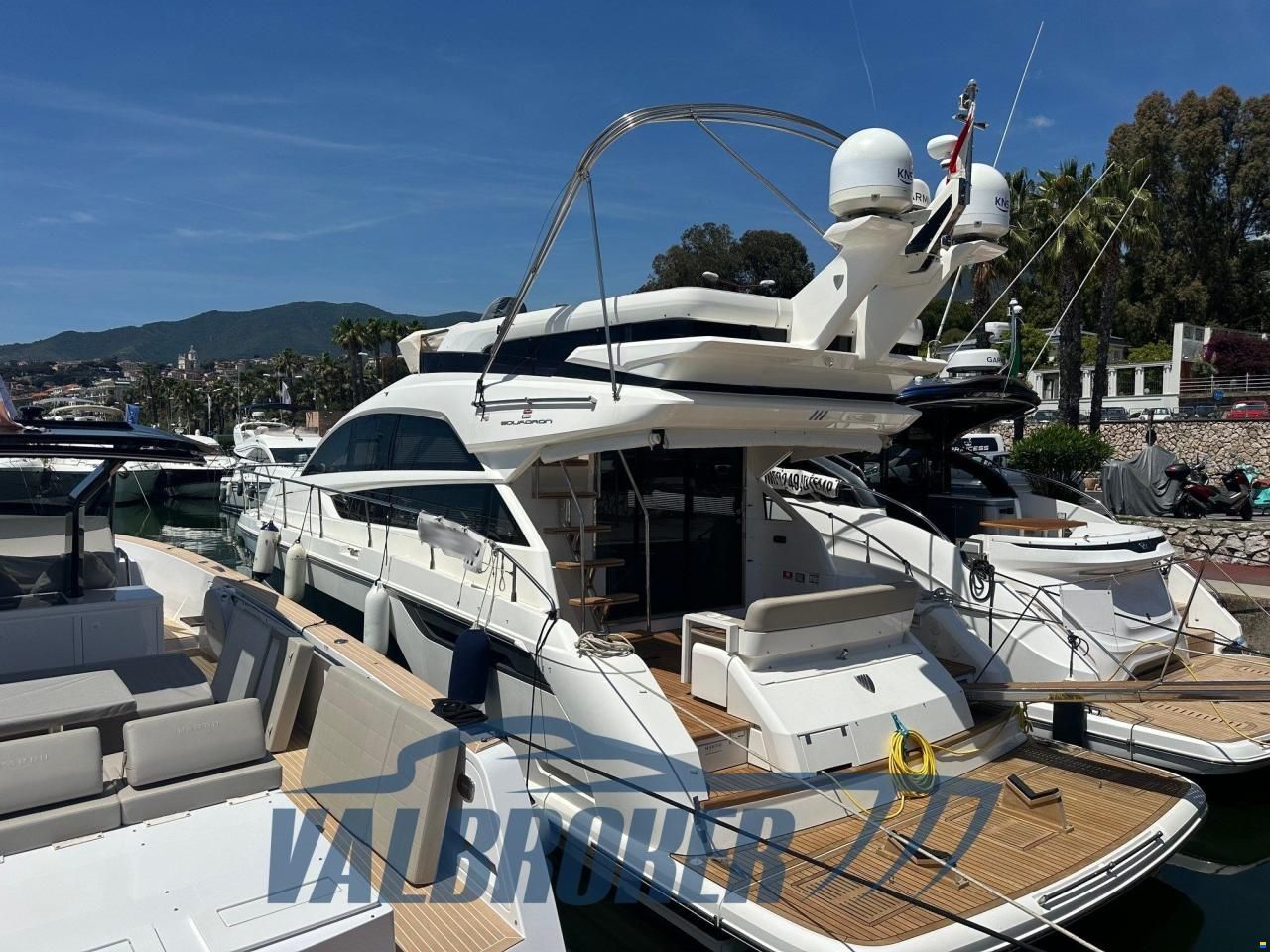 Fairline SQUADRON 48