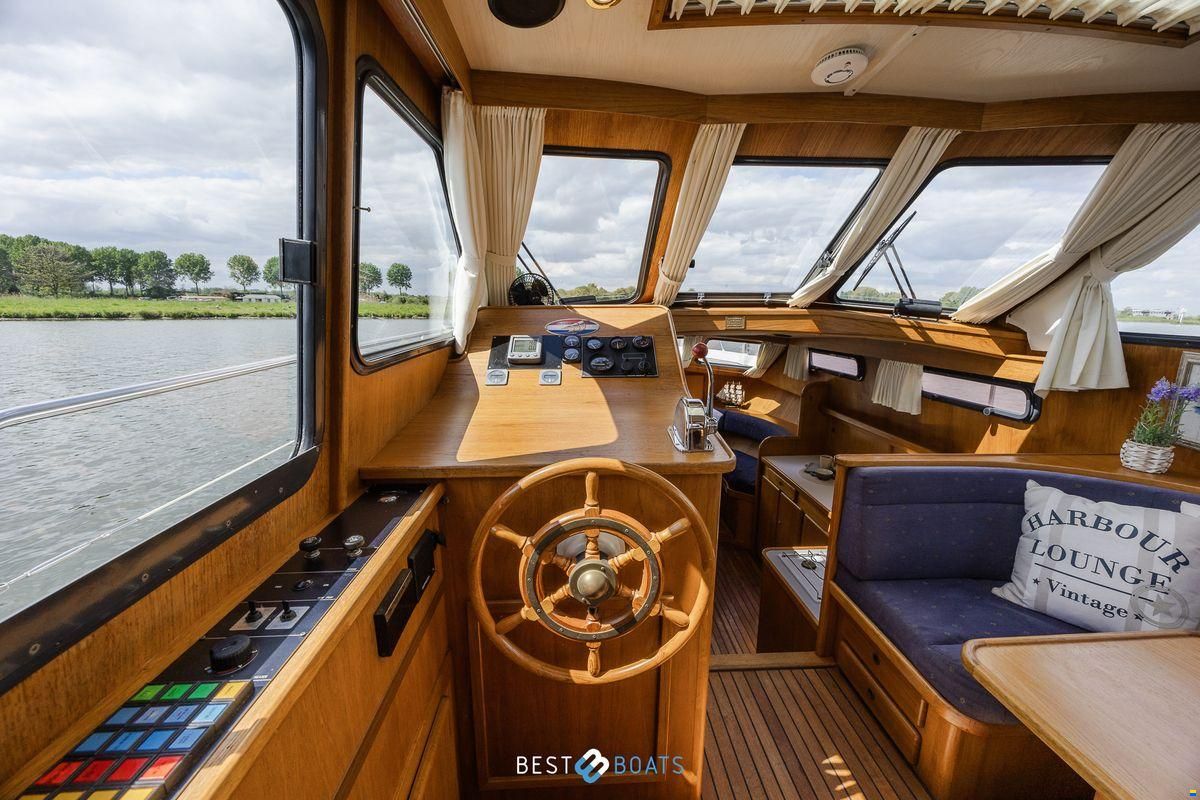 Linssen 37 SE