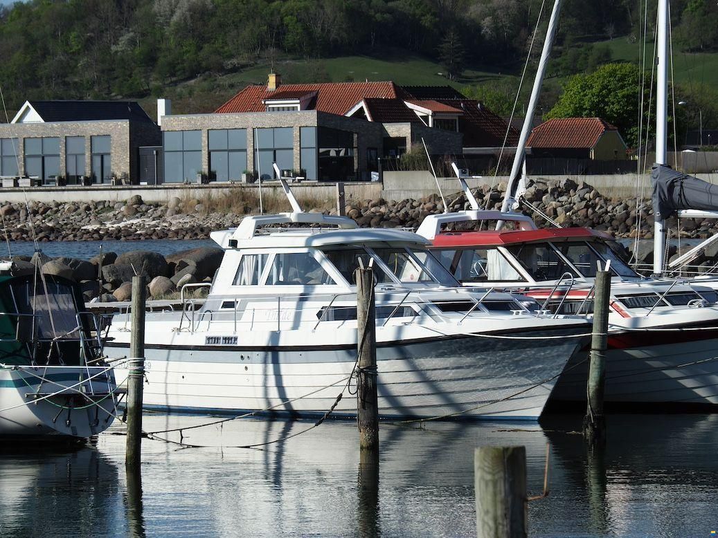 Westbas 29
