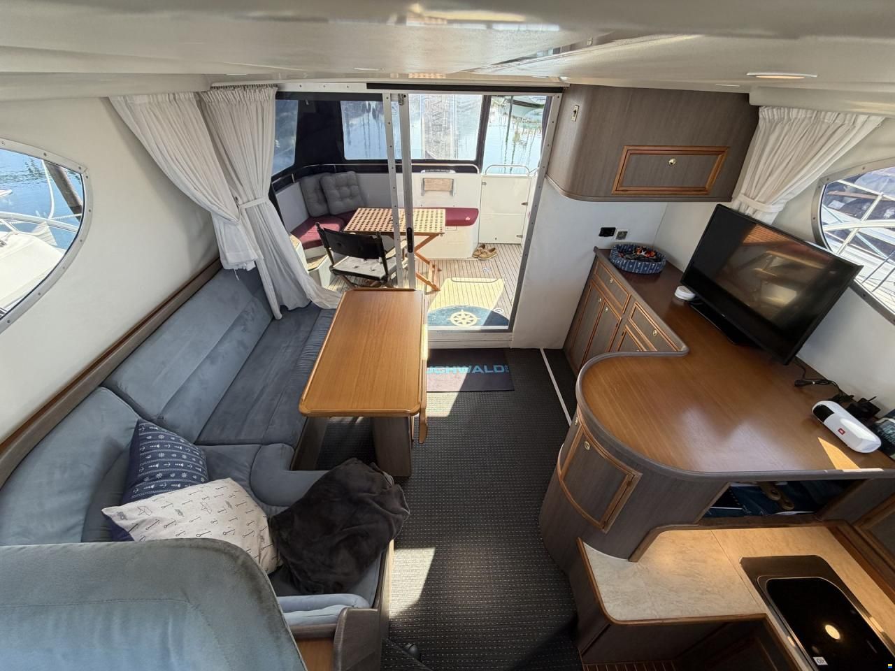 Galeon 380