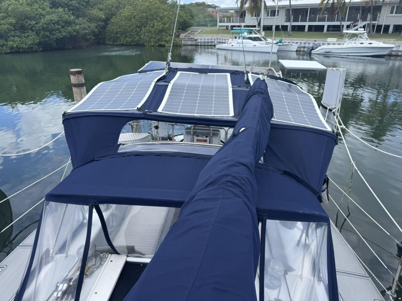 Catalina 320