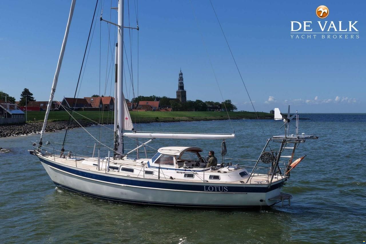 Hallberg-Rassy 45