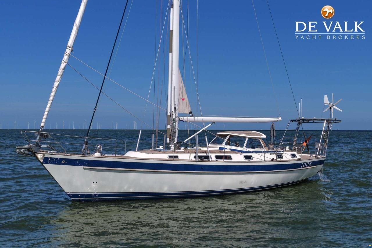 Hallberg-Rassy 45