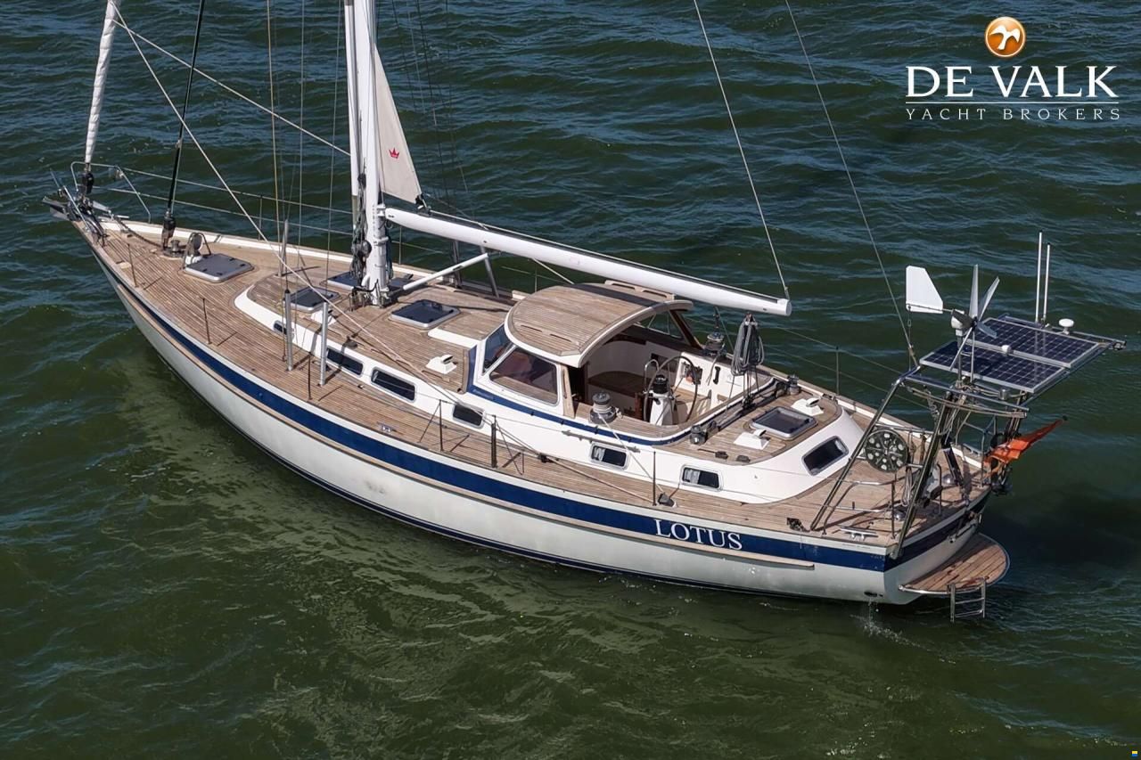 Hallberg-Rassy 45