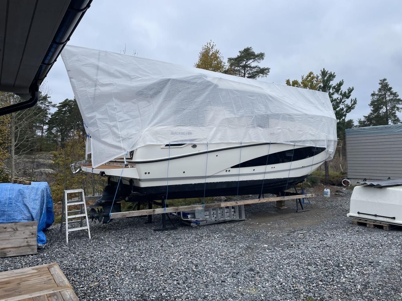 Quicksilver 855 Weekender
