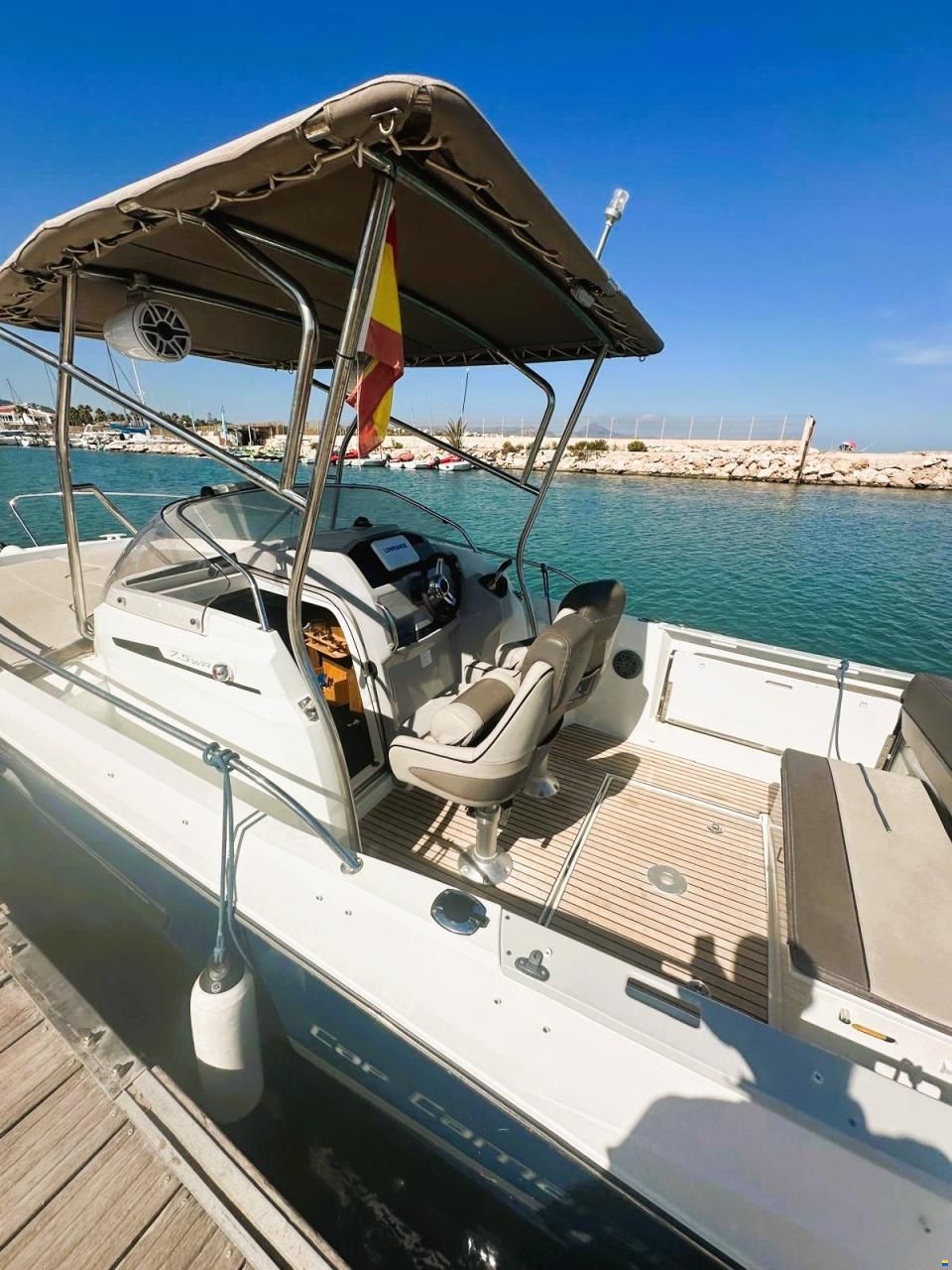 Jeanneau Cap Camarat 7.5 WA-2