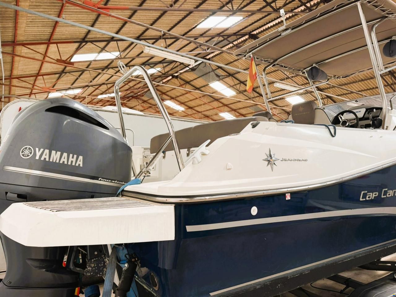 Jeanneau Cap Camarat 7.5 WA-2