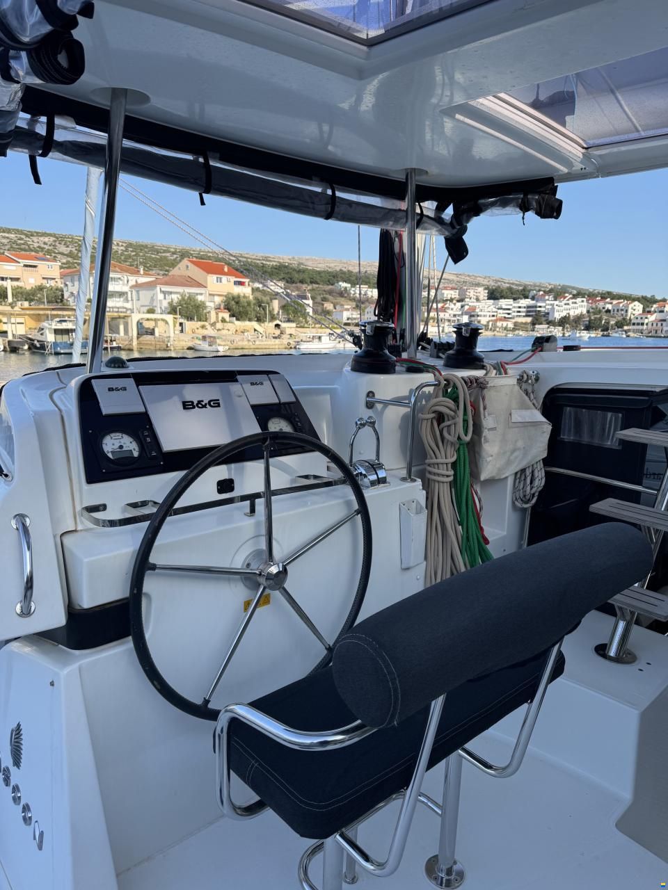Lagoon 42