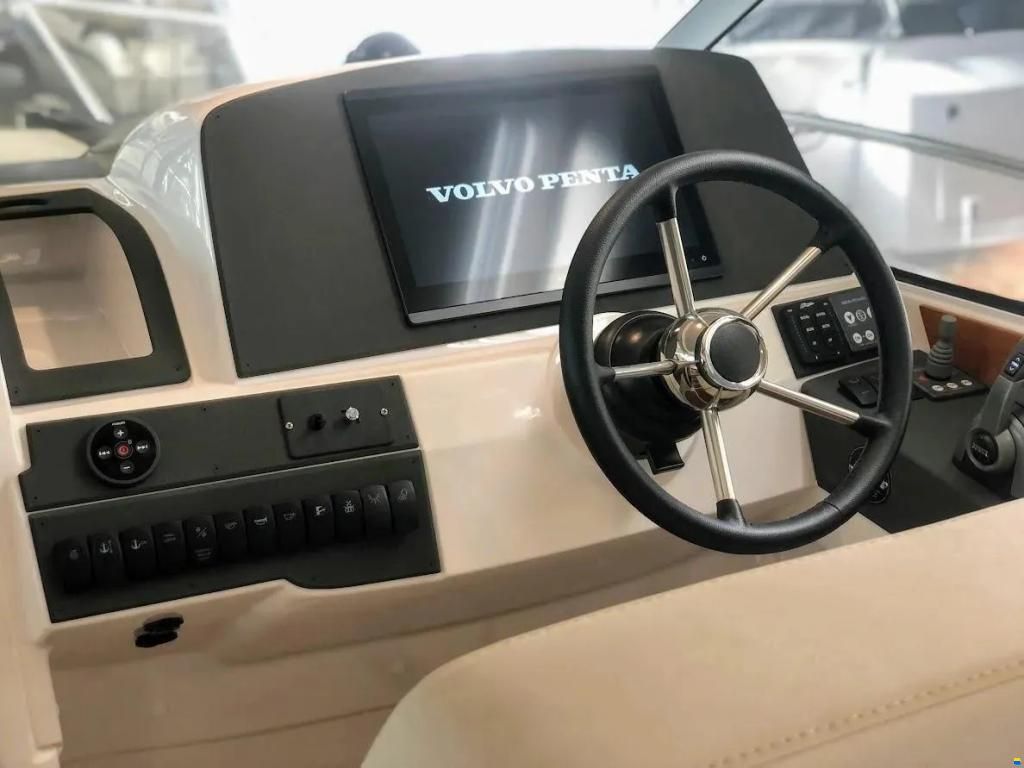 Aquador 28 HT
