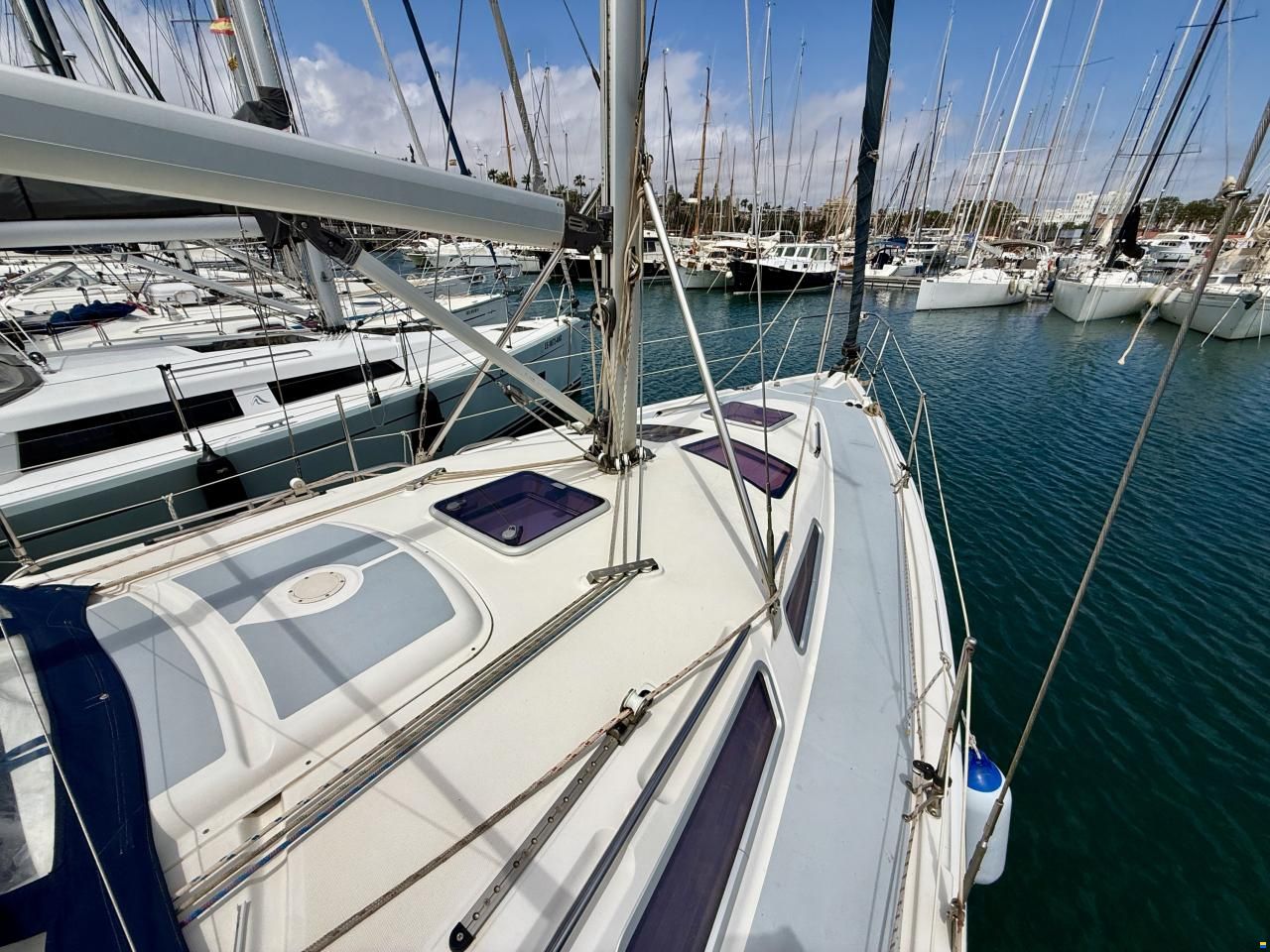 Hunter 356