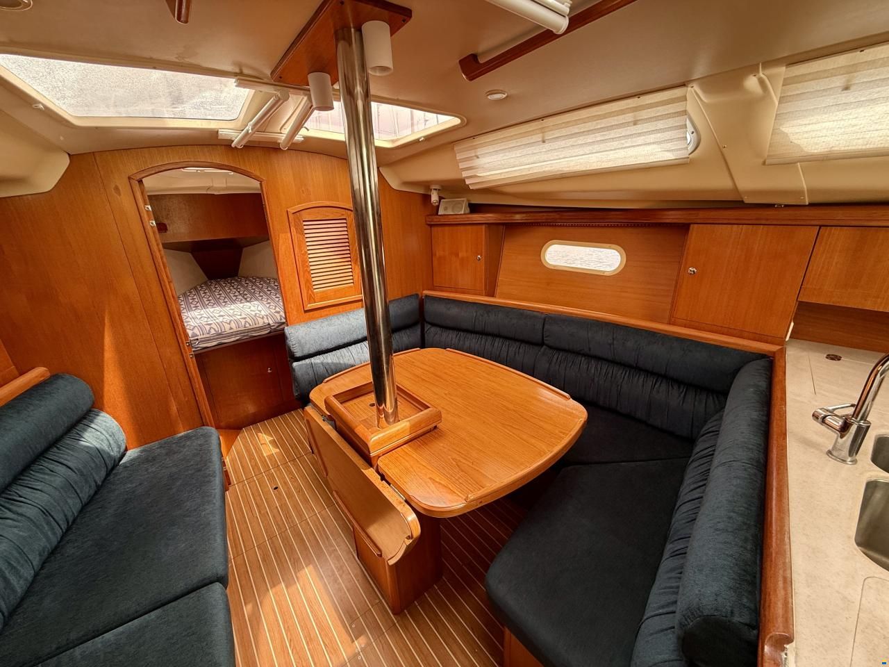 Hunter 356