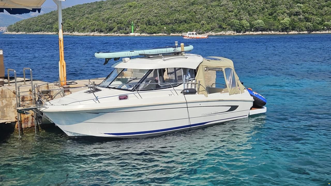 Beneteau Antares 7.50 HB
