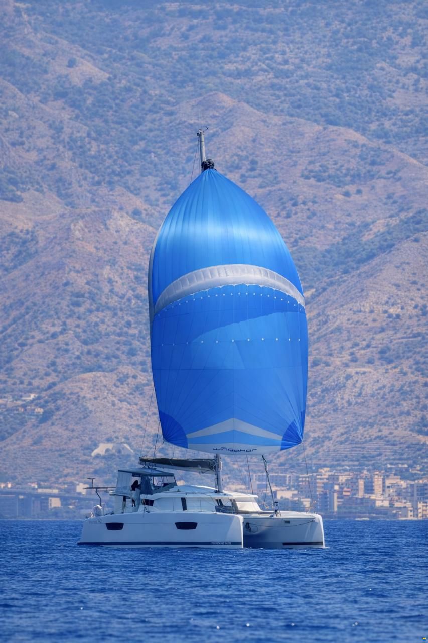 Fountaine Pajot Astrea 42