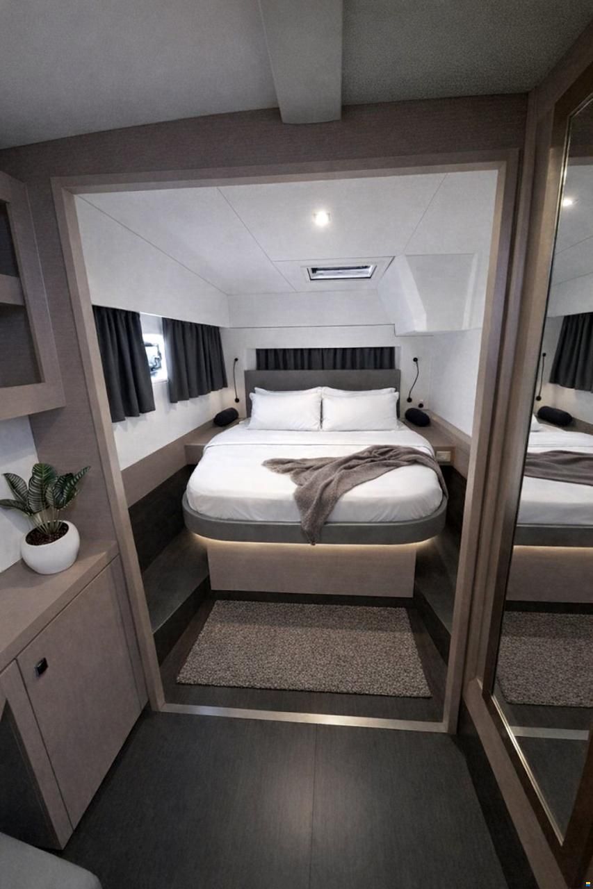 Fountaine Pajot Astrea 42