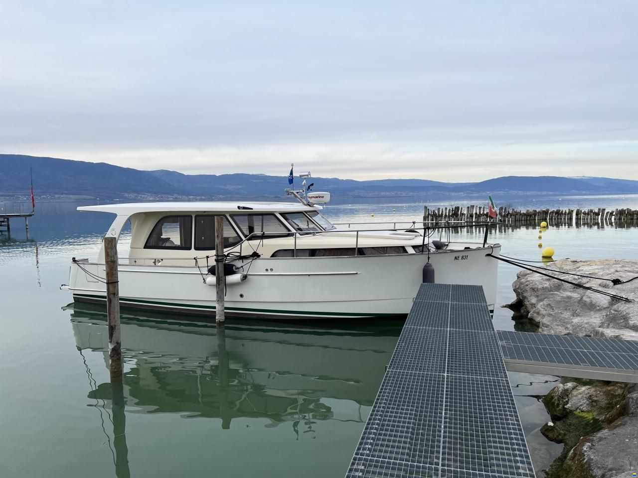 Greenline 33