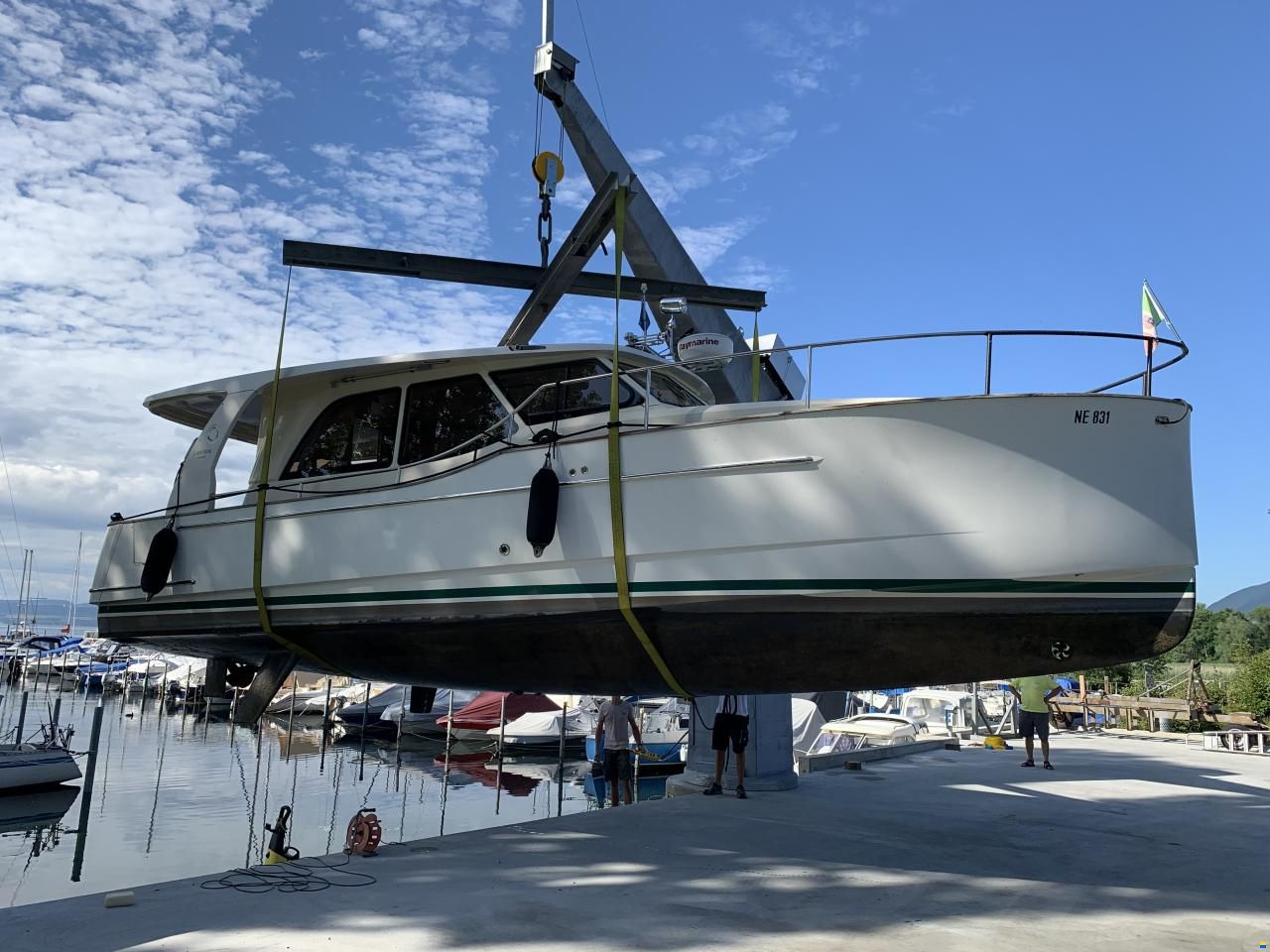 Greenline 33