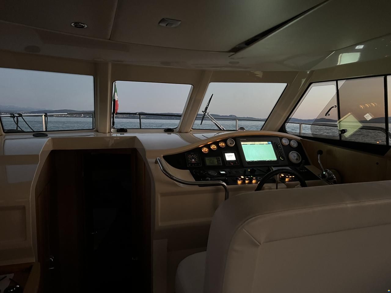 Greenline 33