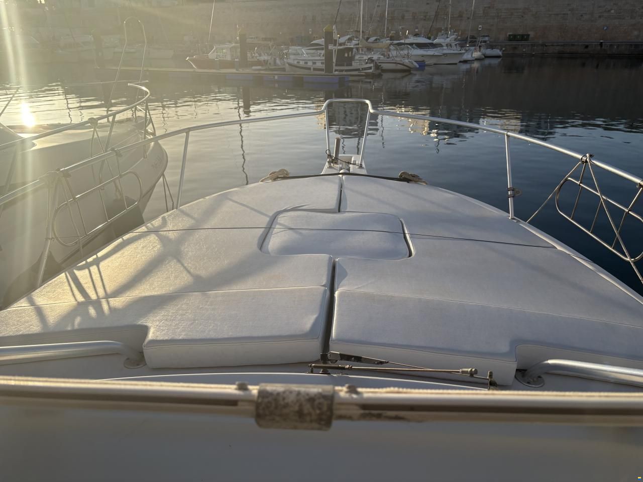 Luhrs 32