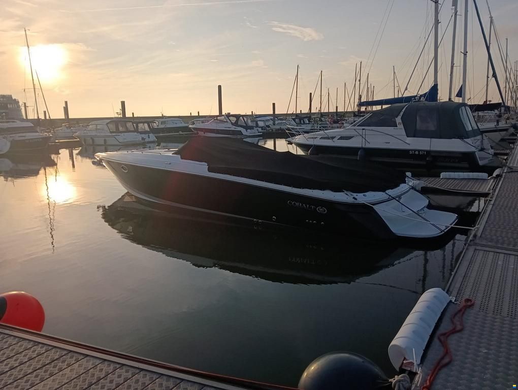 Cobalt 343 OFFSHORE