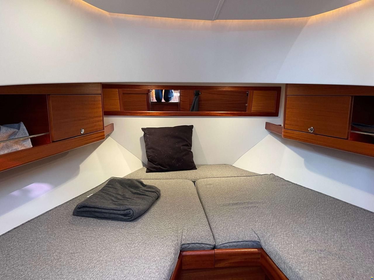 Paragon Yachts 31 Flybridge