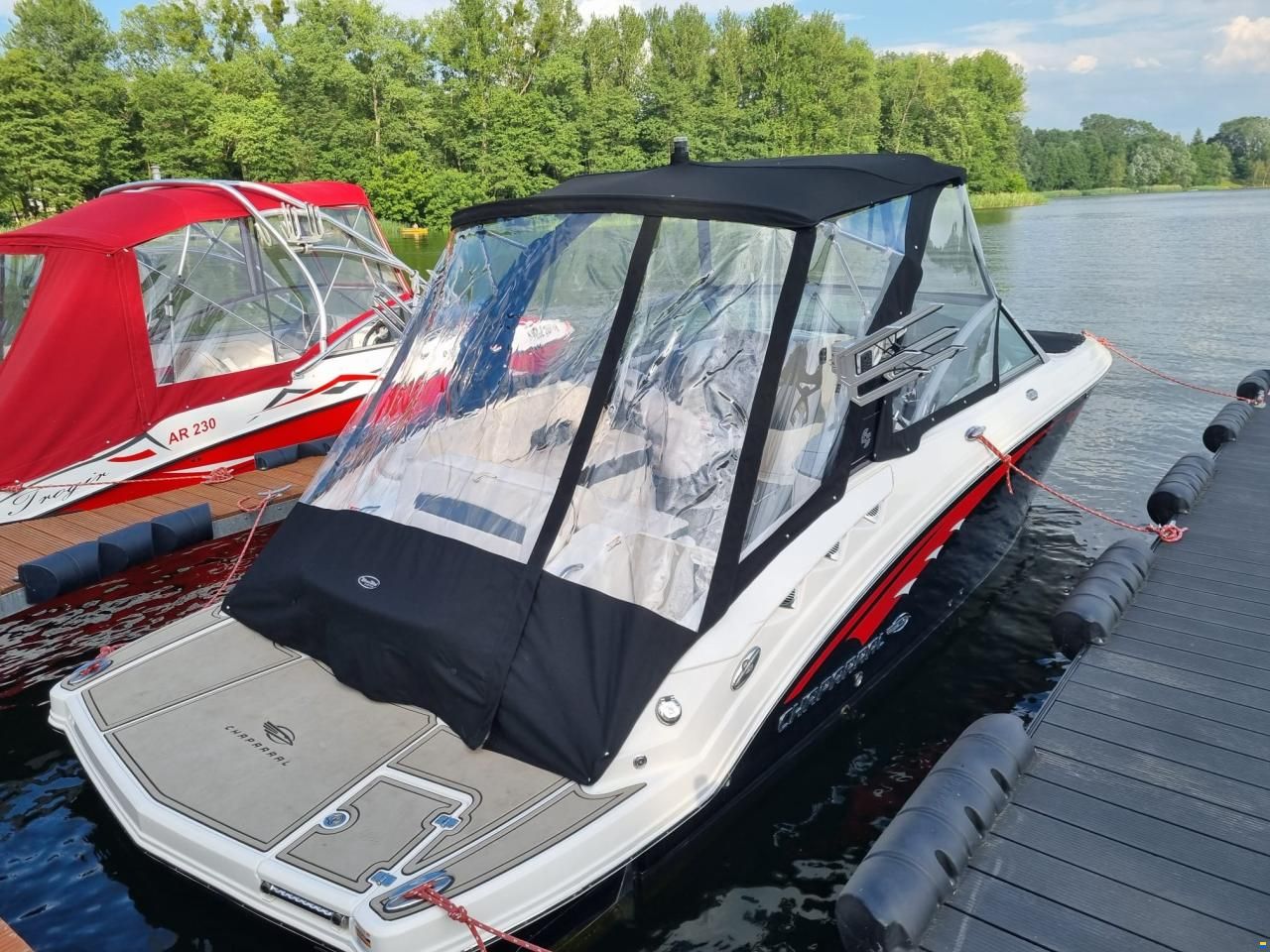 Chaparral 244 Sunesta Surf