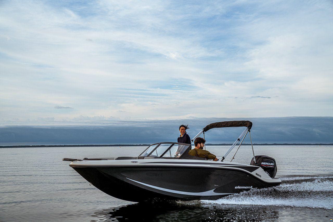 Bayliner M17