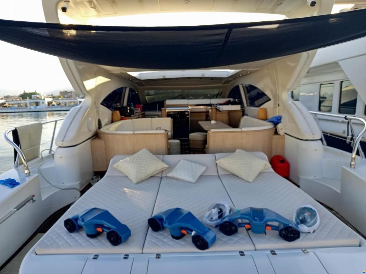 Overmarine Mangusta 72 HT