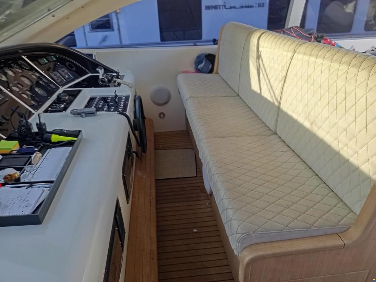 Overmarine Mangusta 72 HT