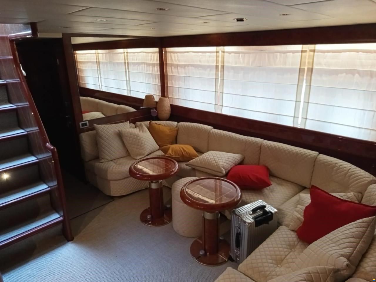 Overmarine Mangusta 72 HT