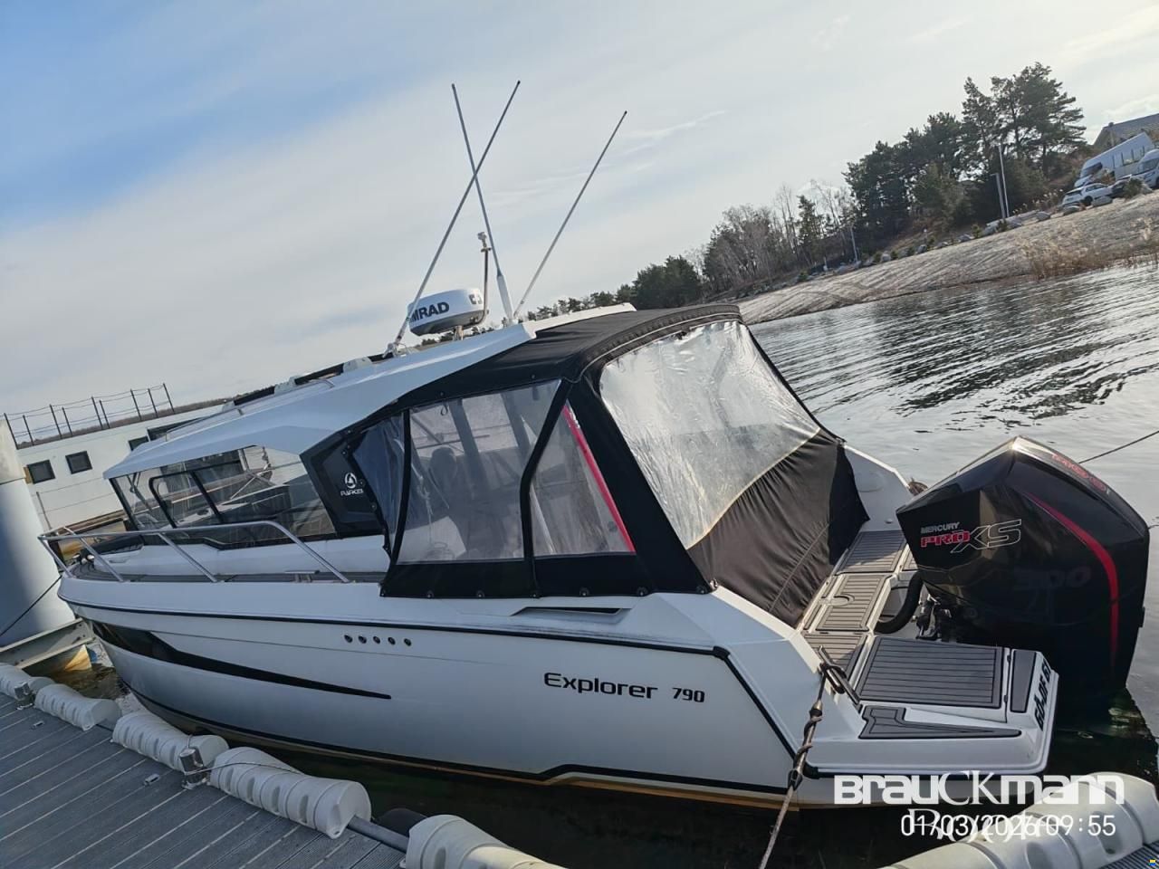 Parker Marine 790 Explorer