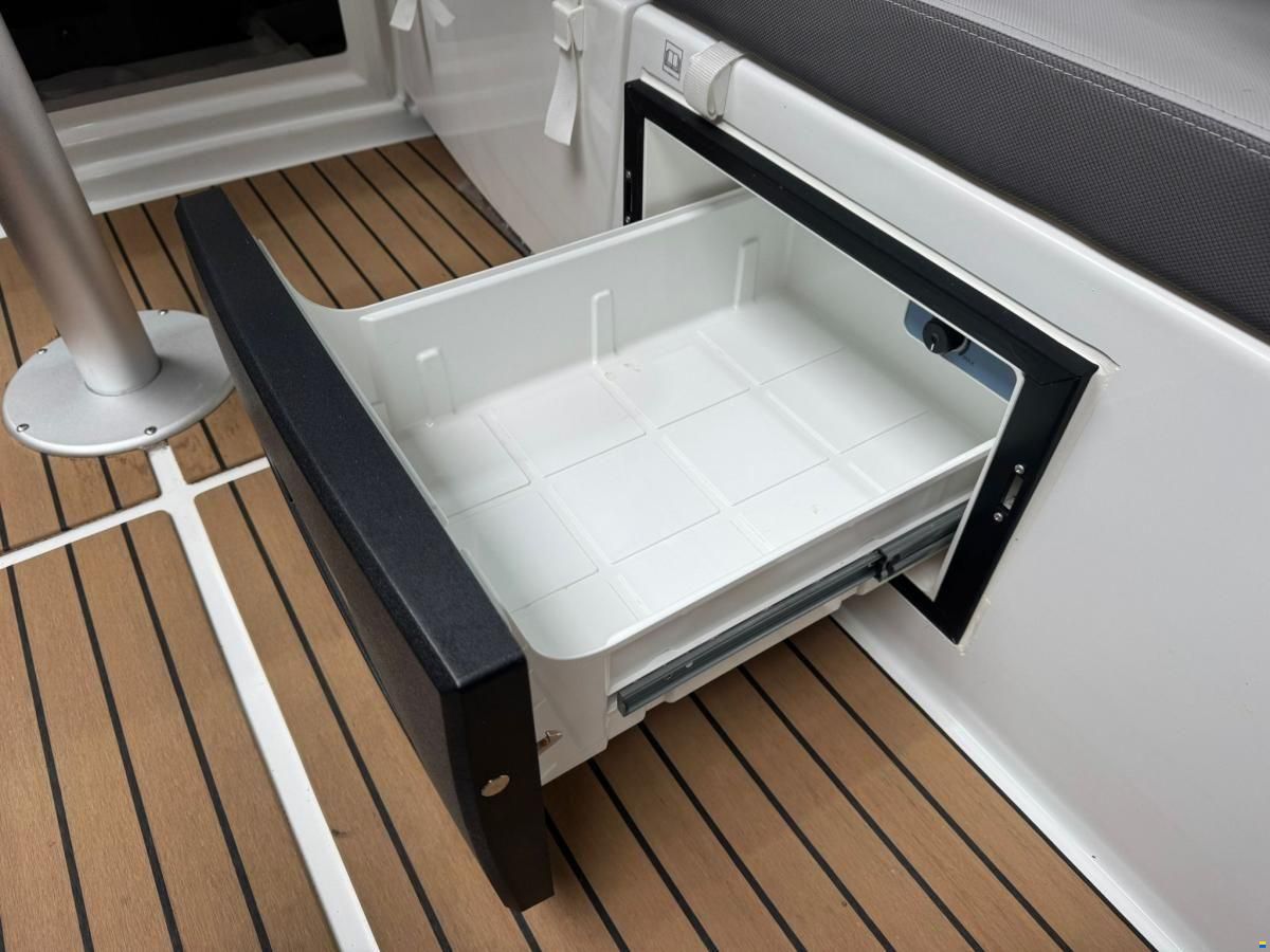 Jeanneau Cap Camarat 6.5 DC Serie 2 met nieuwe mo