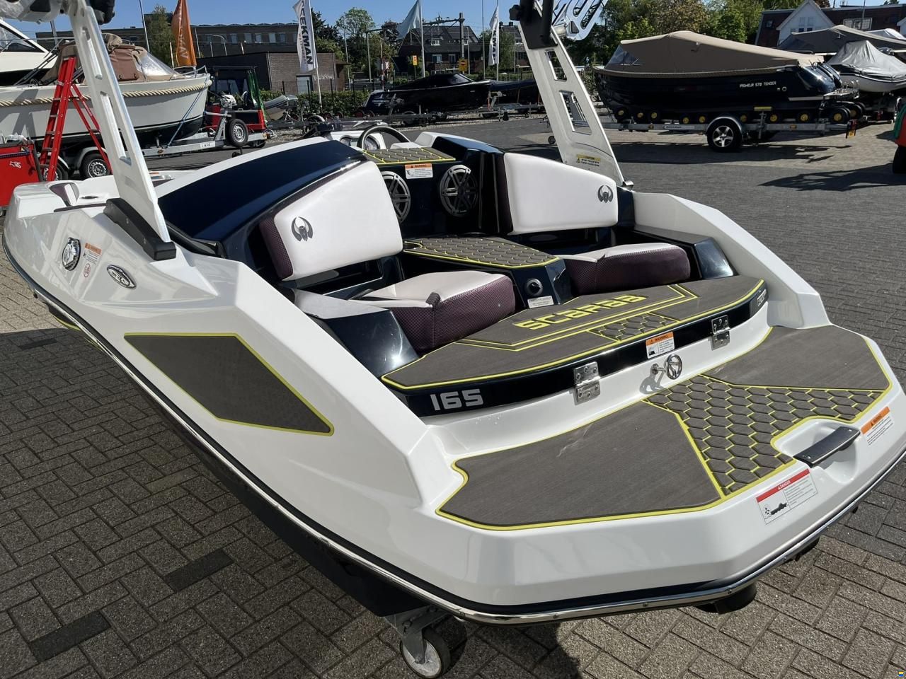 Scarab 165 ID
