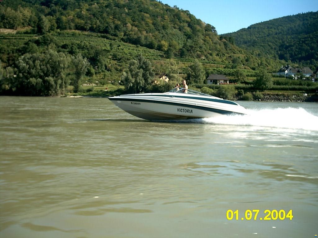 Crownline 266CCR