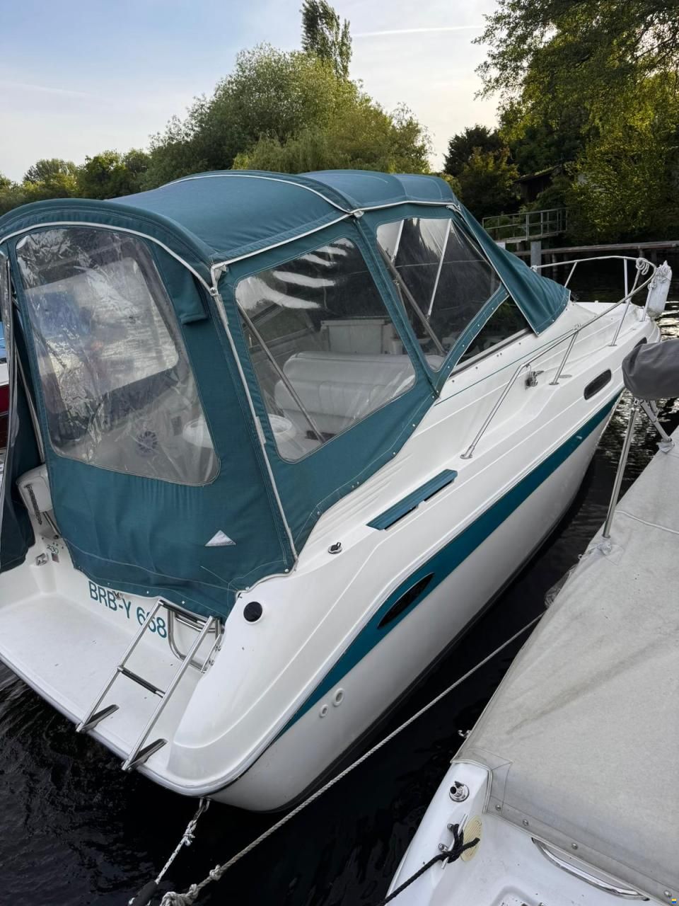 Sea Ray 230 Sundancer