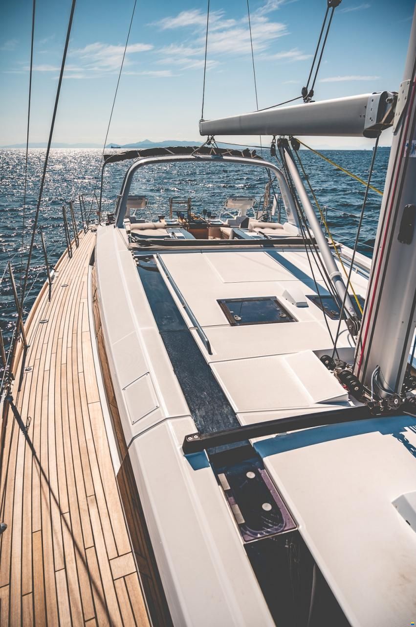 Beneteau Oceanis 55.1 Owner's Version