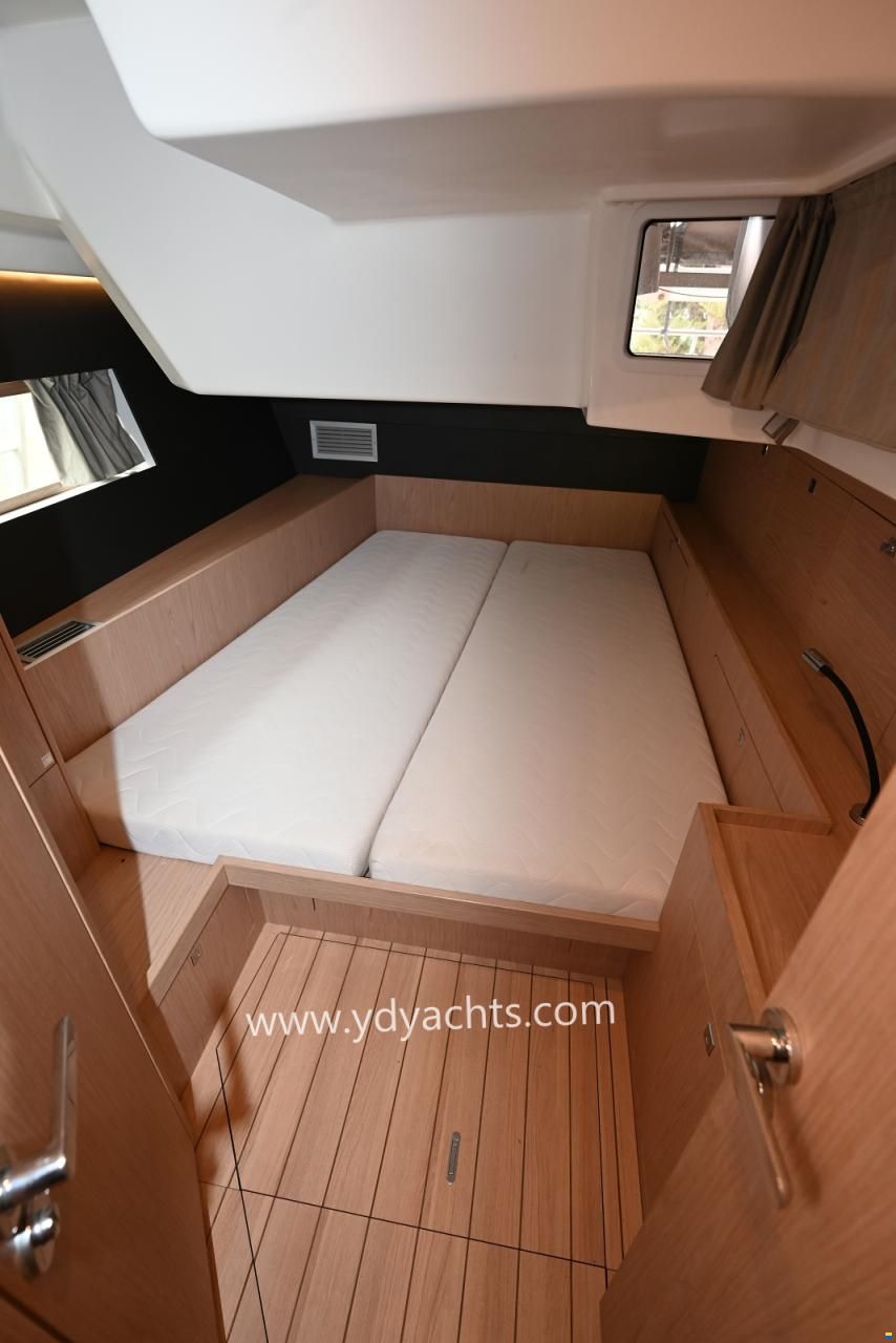 Beneteau Oceanis 55.1 Owner's Version