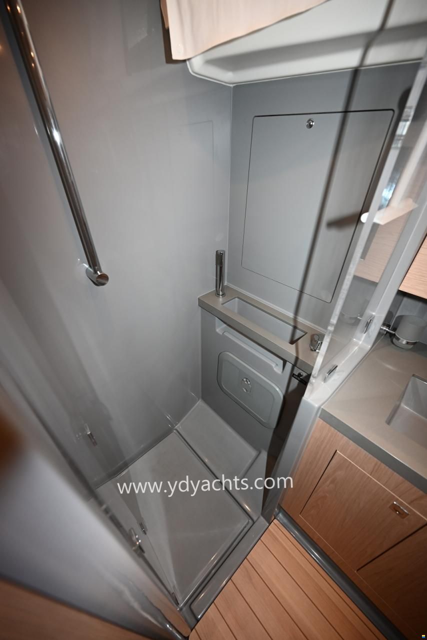 Beneteau Oceanis 55.1 Owner's Version
