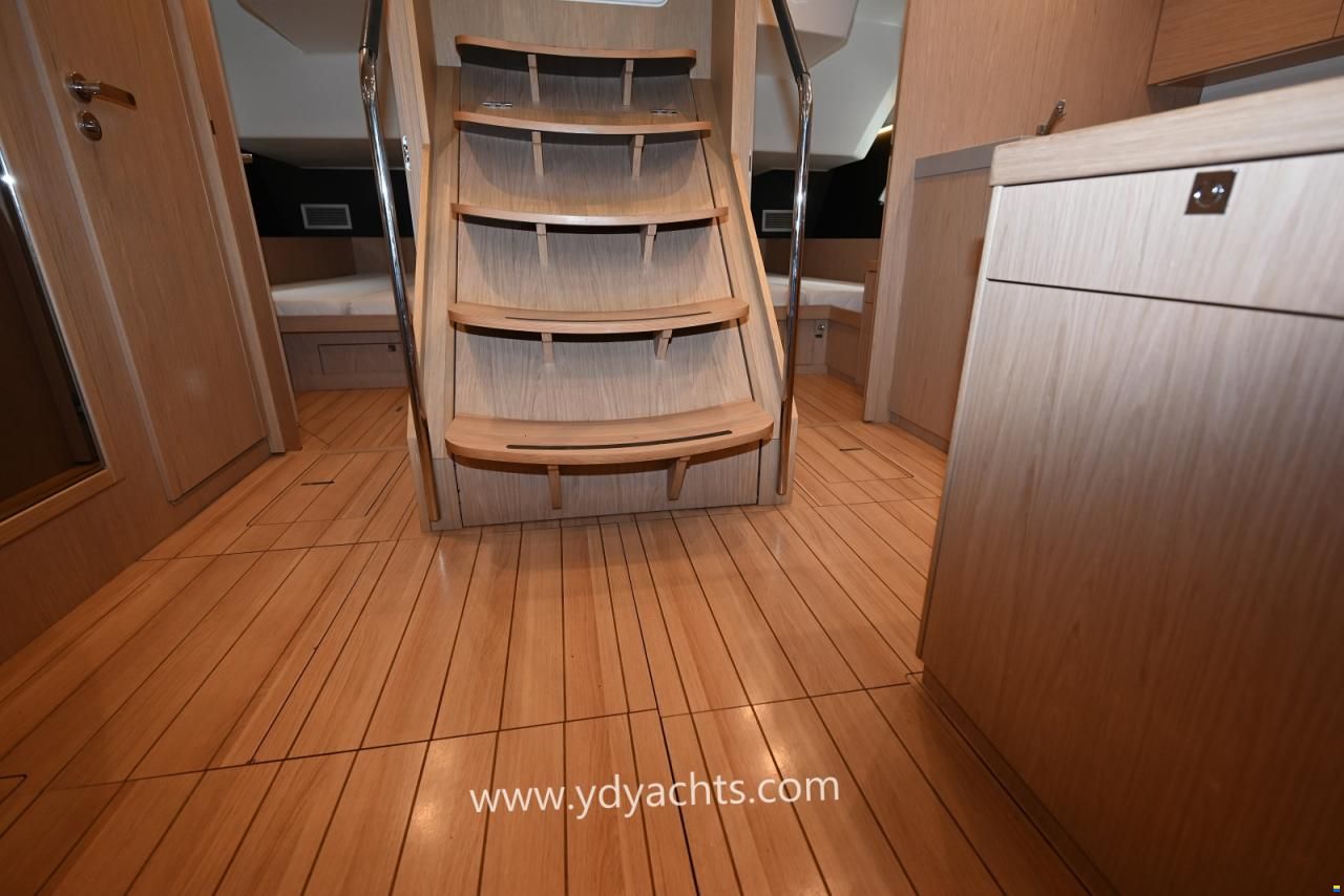 Beneteau Oceanis 55.1 Owner's Version