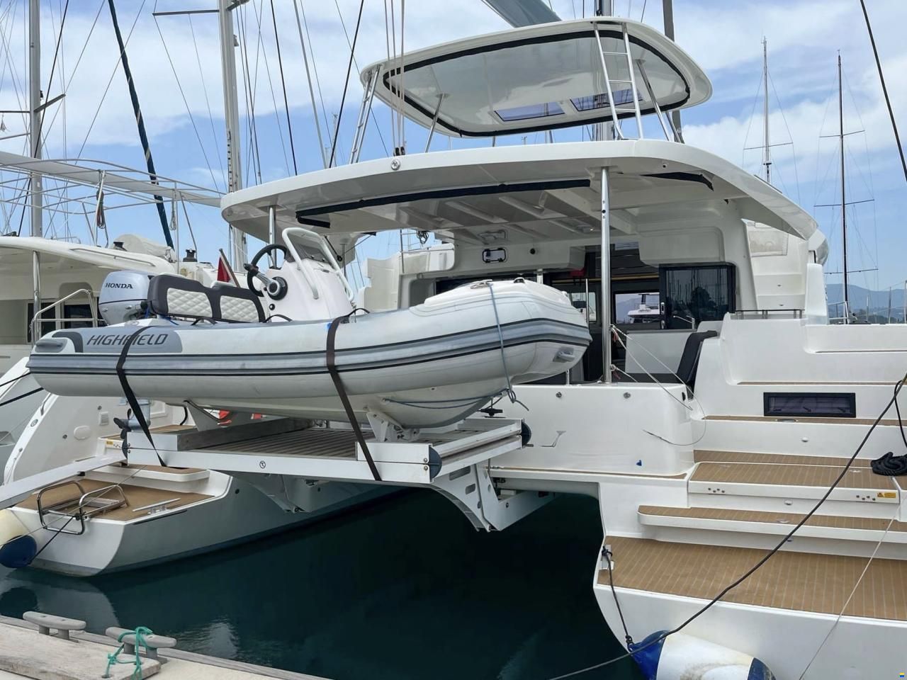 Lagoon 46 Owner's Version