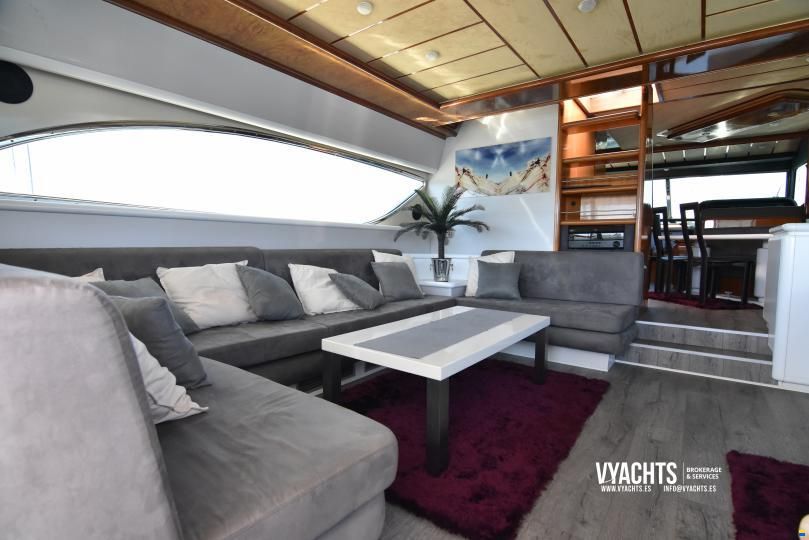 Ferretti 70 Flybridge