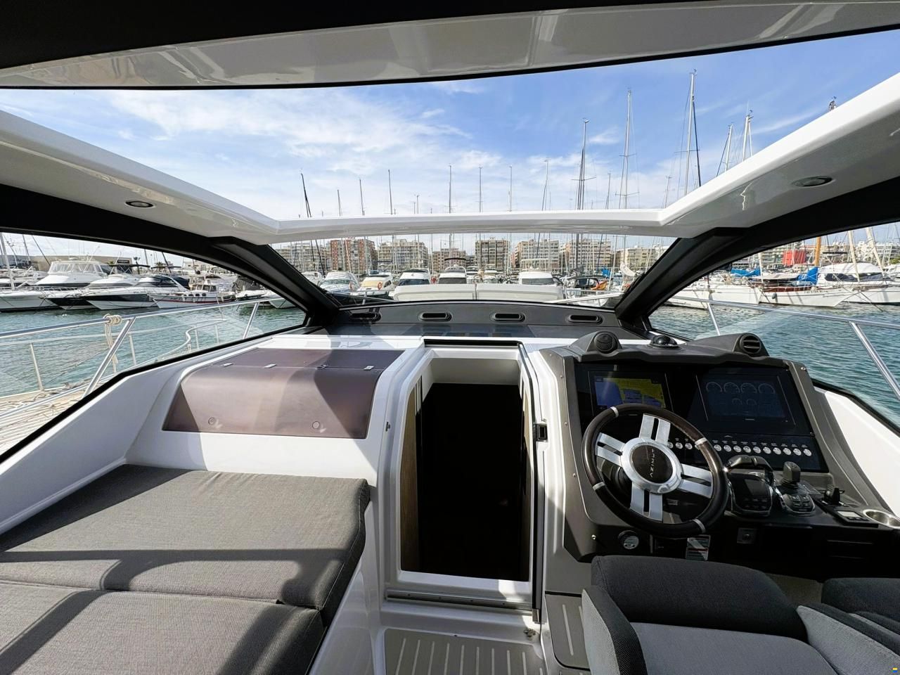 Azimut Atlantis 51