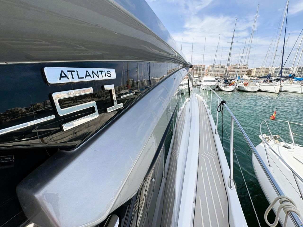 Azimut Atlantis 51