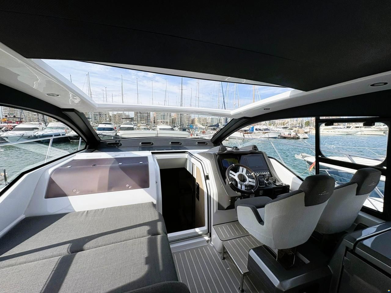 Azimut Atlantis 51