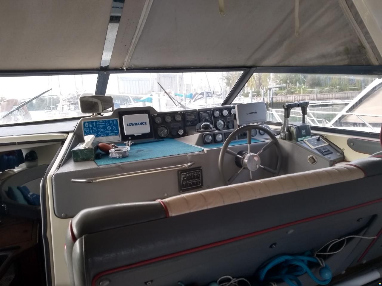 Sealine Ambassador 285