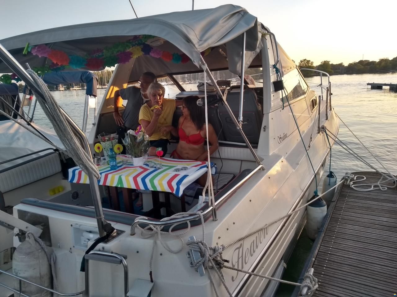 Sealine Ambassador 285
