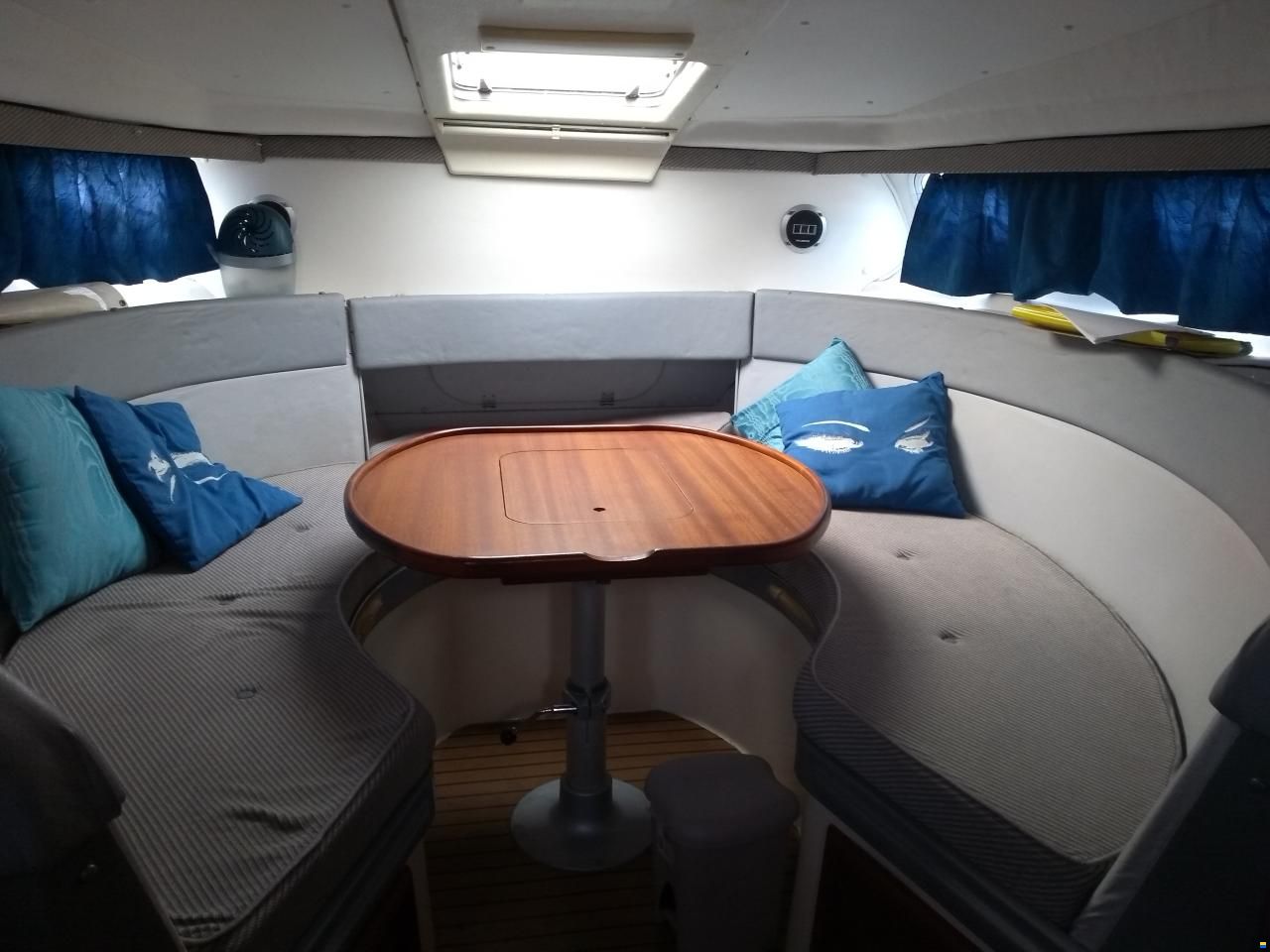 Sealine Ambassador 285