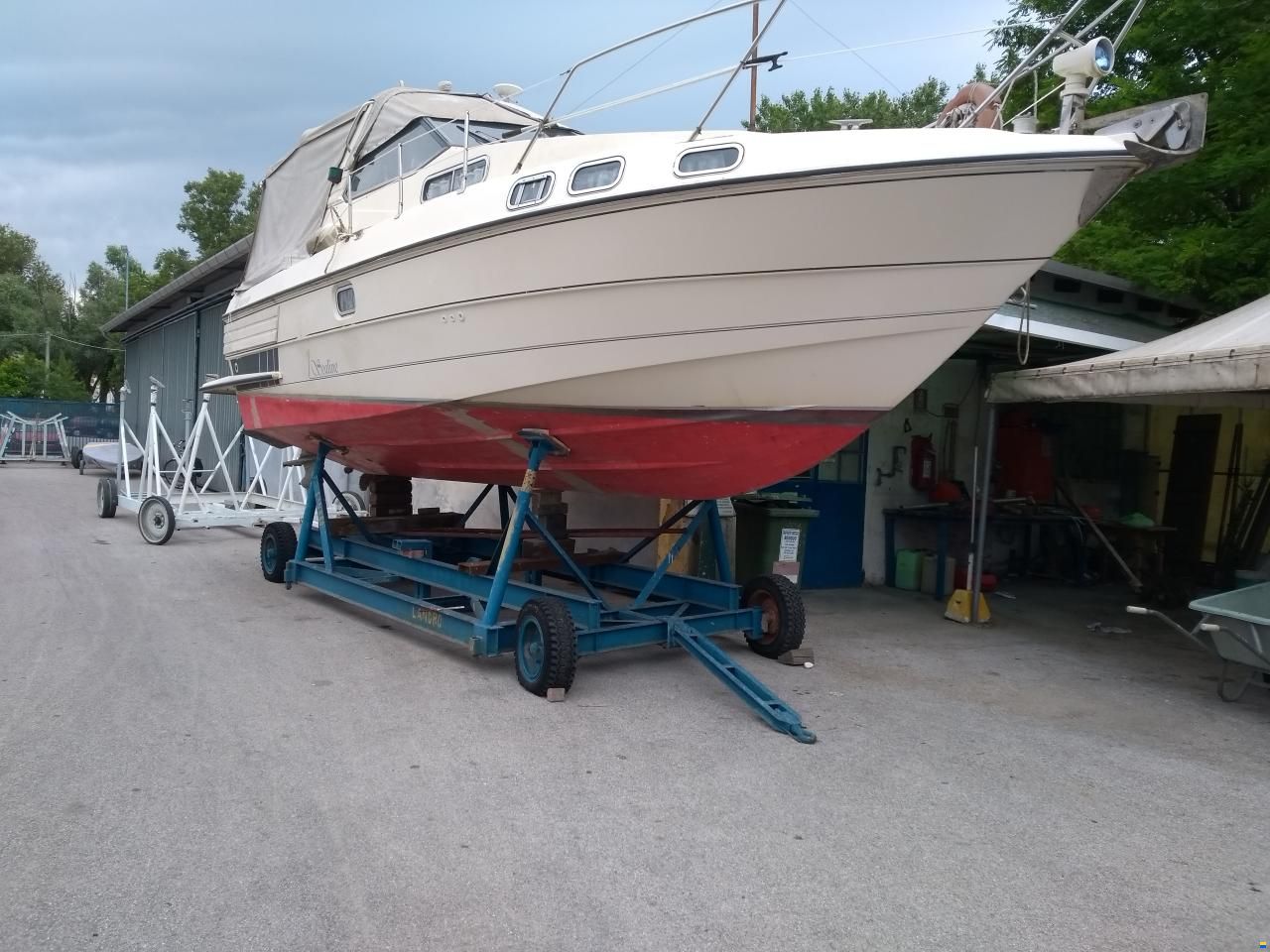 Sealine Ambassador 285