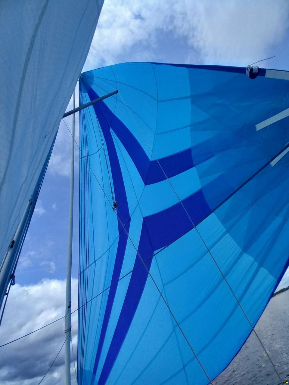 Bluestorm 750