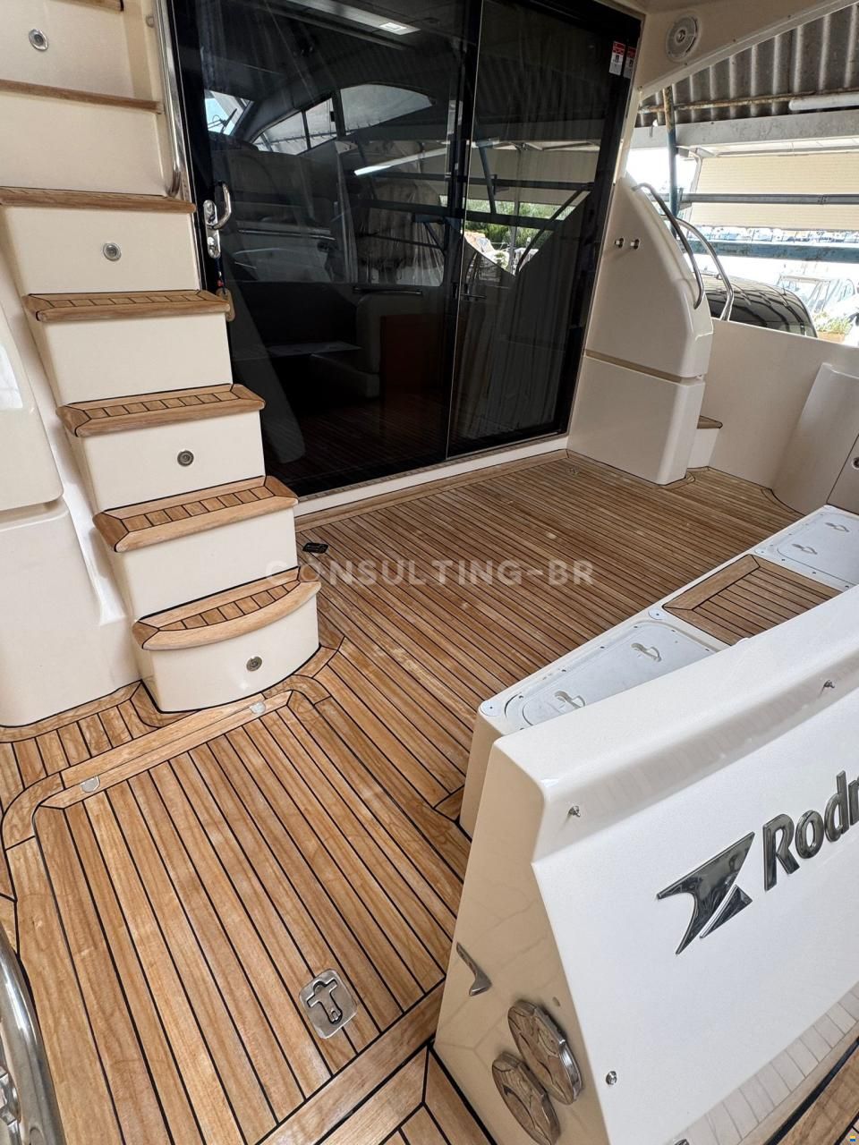 Rodman Muse 44